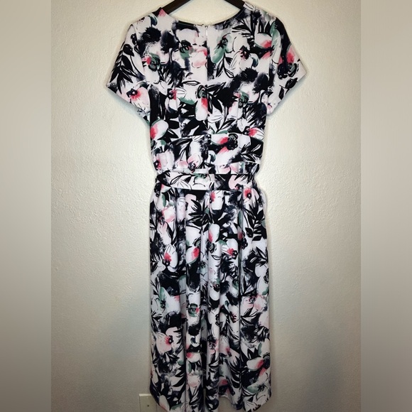 Lane Bryant Women Size 14 NWT Hi-Low Floral Multicolor Waist Tie Maxi Dress - Picture 6 of 6